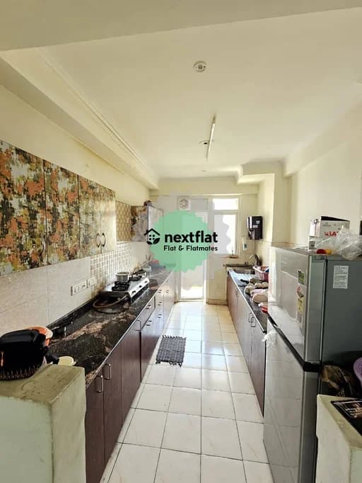 Looking for Flatmate in 2BHK in Amarpali Silicon City, Sector 76, Noida - NextFlat