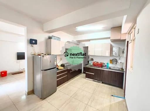 Looking for Flatmate in 2BHK in Supertech Capetown, Sector 74, Noida - NextFlat