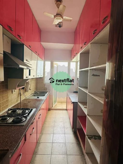 Looking for Flatmate in 2BHK in Supertech Capetown, Sector 74, Noida - NextFlat