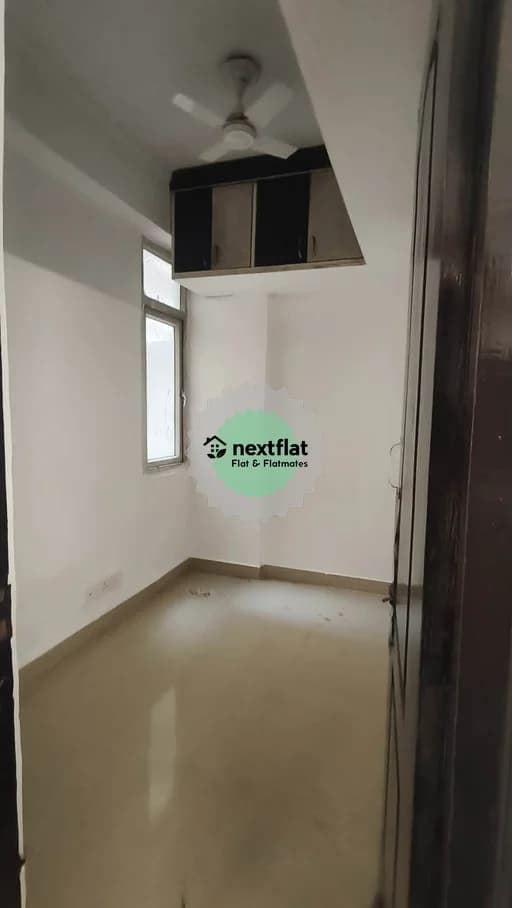 2BHK in Amrapali Princely Estate, Sector 76, Noida - Photo 1