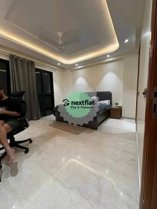 4BHK in DLF Phase 1, Sector 26A, Gurugram - Photo 1