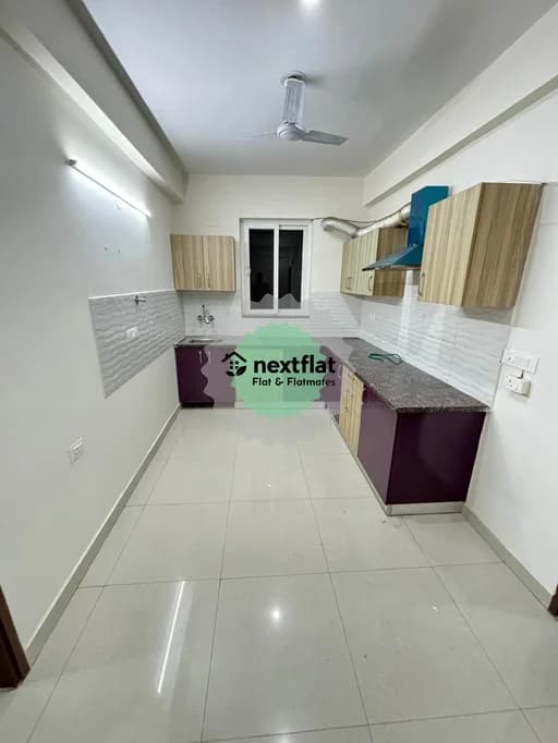 2BHK in Sector 43, Sector 42, Gurugram - Photo 1