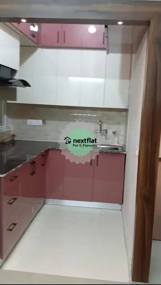 2BHK in Noida Phase-2, Yakubpur, Noida - Photo 1