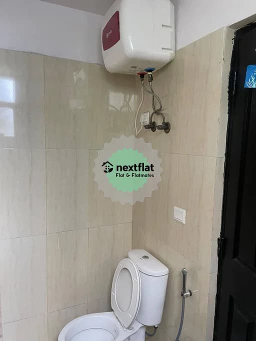 3BHK in Prateek Wisteria, Sector 77, Noida - Photo 1