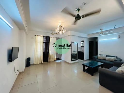 2BHK in Sector 70, Sector 70, Noida - Photo 1