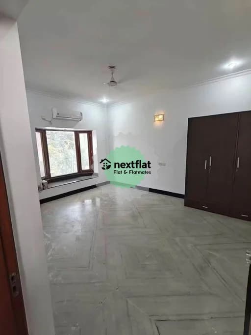 2BHK in Sector 46, Sector 46, Gurugram - Photo 1