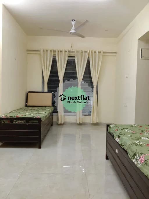 2BHK in Mahakali Caves Road, Andheri East, Mumbai - Photo 1