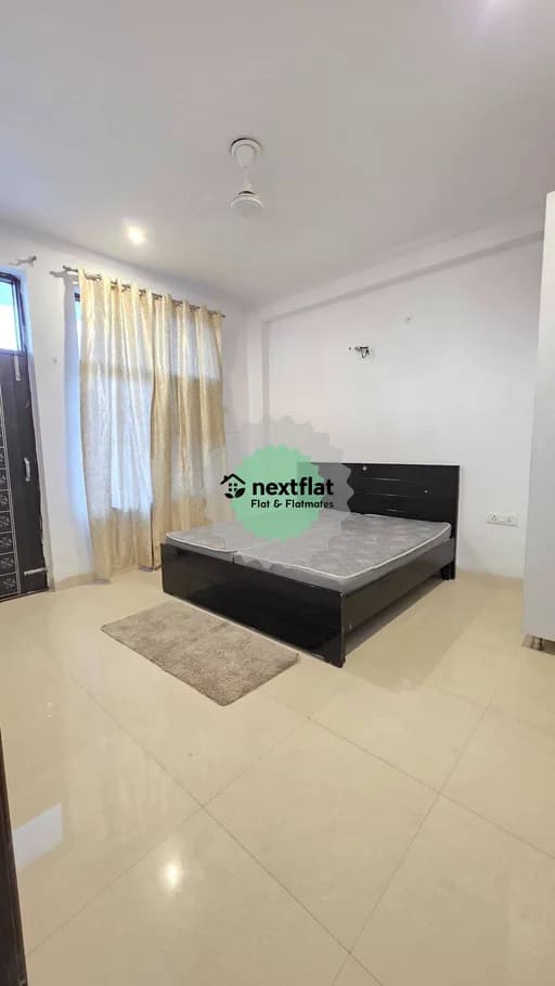 2BHK in Sector 21, Sector 21, Gurugram - Photo 1