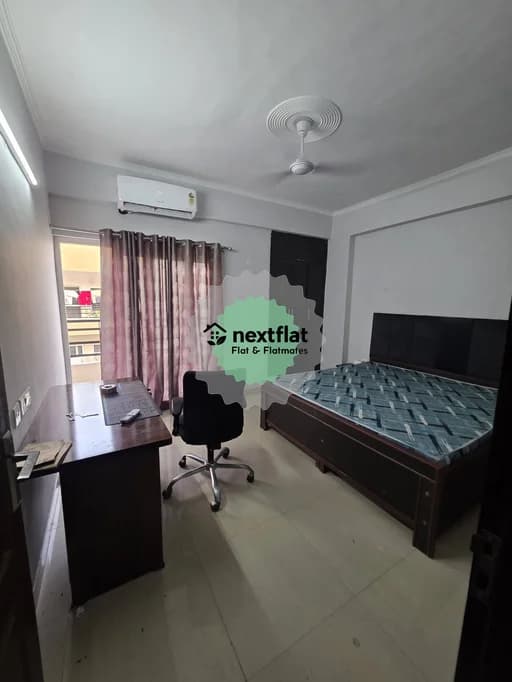 3BHK in Noida Phase-2, Yakubpur, Noida - NextFlat