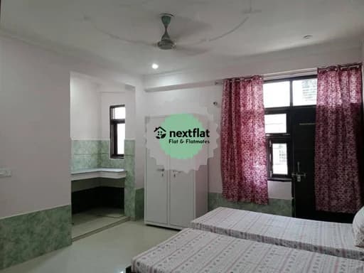 RK in Sector 51, Sector 51, Noida - Photo 1