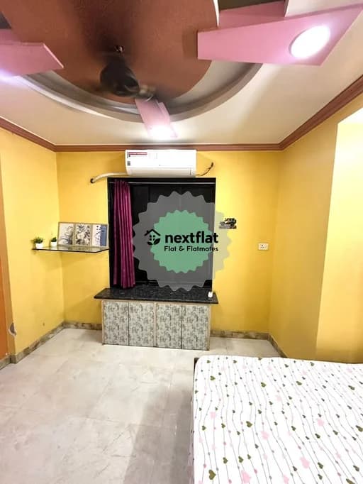 1BHK in Versova, Andheri West, Mumbai - Photo 1
