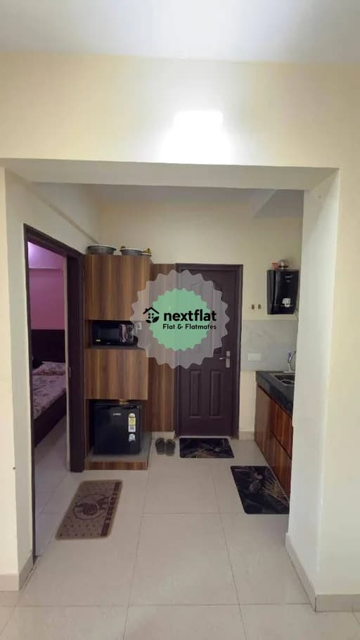 1BHK in Greater Noida, Amrapali Leisure Valley, Noida - Photo 1