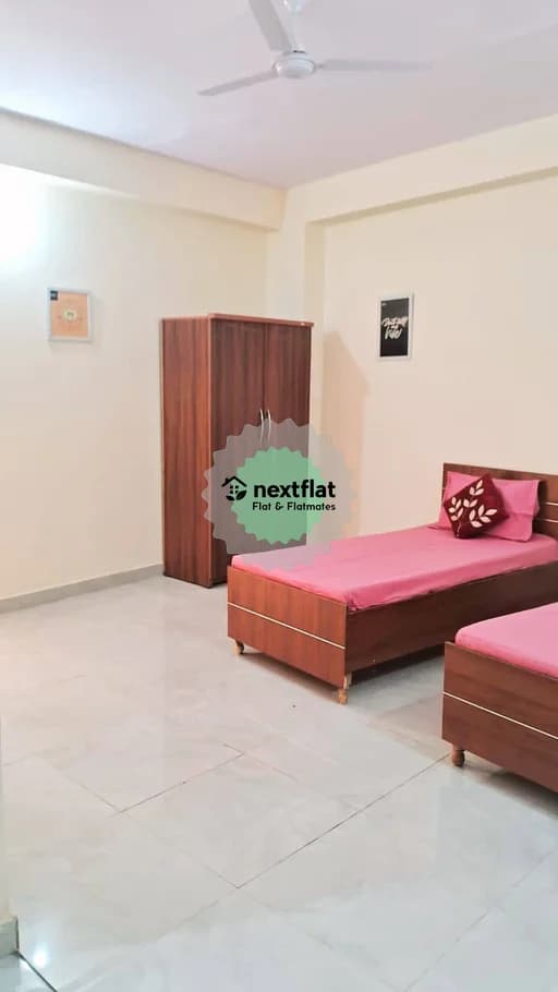 2BHK in Industrial Area, Sector 62, Noida - Photo 1