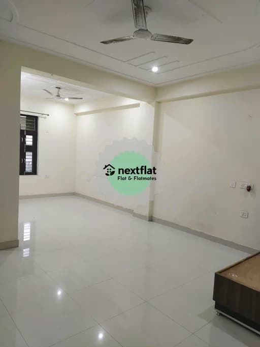 2BHK in Sector 52, Sector 52, Gurugram - Photo 1