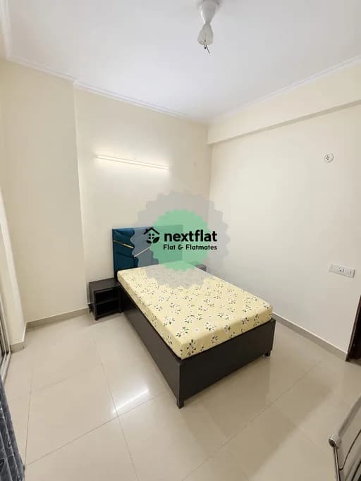 2BHK in Amarpali Silicon City, Sector 76, Noida - Photo 1