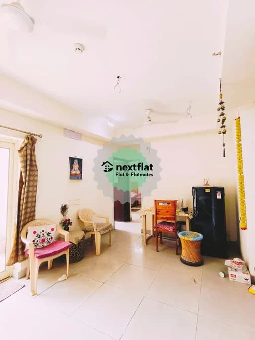 2BHK in Noida Phase-2, Yakubpur, Noida - Photo 1