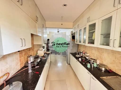 2BHK in Sector 75, Sector 75, Noida - Photo 1