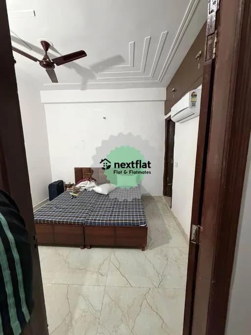 RK in Sector 73, Noida Sector 73, Noida - Photo 1