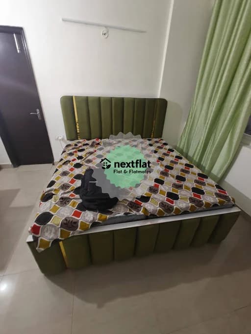 3BHK in Sector 76, Noida, Noida - Photo 1