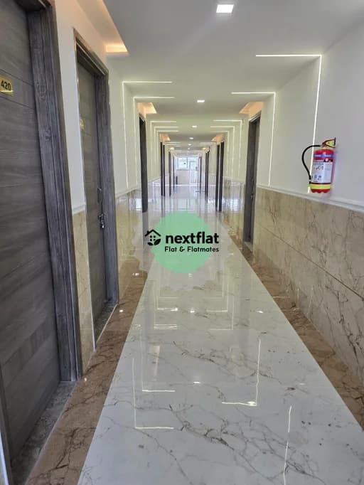 2BHK in Sector 58, Sector 58, Noida - Photo 1
