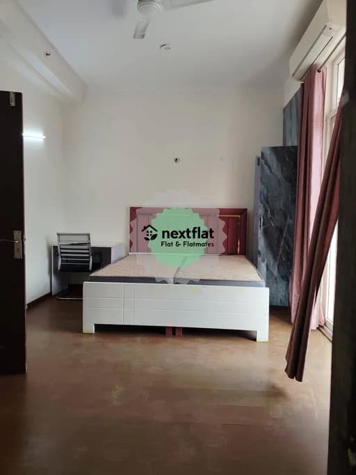3BHK in Sector 76, Noida, Noida - Photo 1