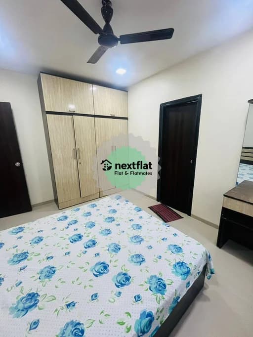 3BHK in Lower Oshiwara, Oshiwara, Mumbai - Photo 1