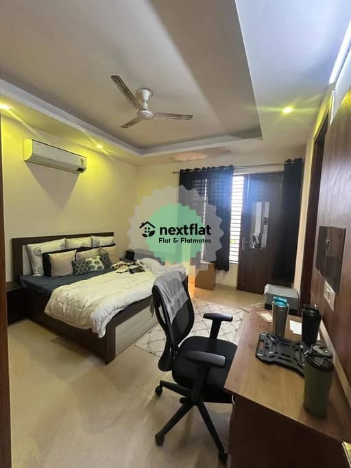 2BHK in Sector 52, Sector 52, Gurugram - Photo 1