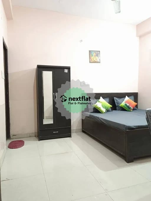 2BHK in Sector 51, Sector 51, Noida - Photo 1
