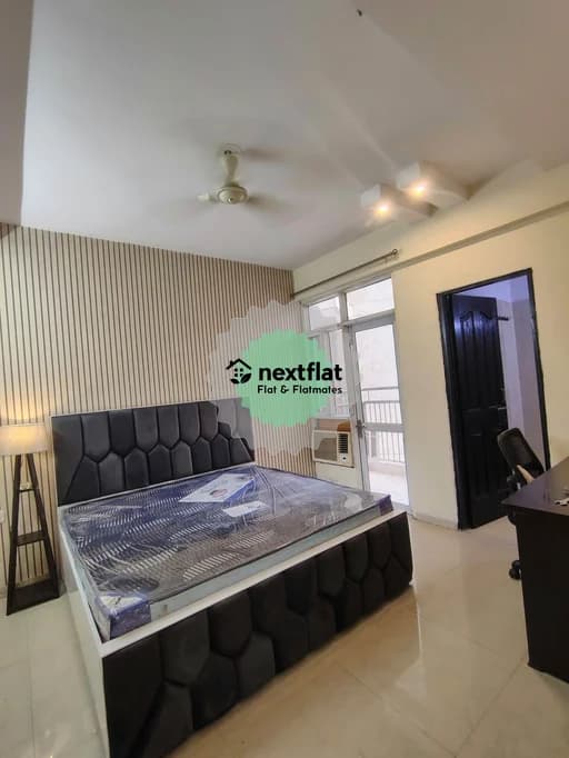 3BHK in Prateek Wisteria, Sector 77, Noida - Photo 1
