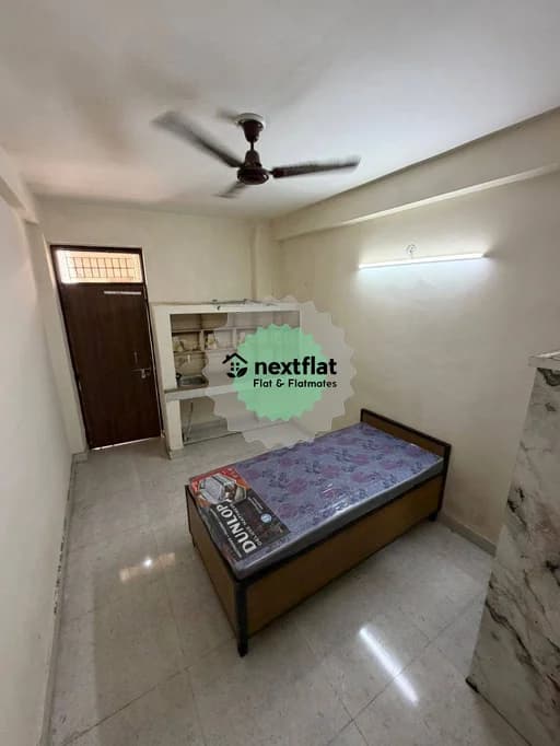 RK in Basai, Sector 70, Noida - NextFlat
