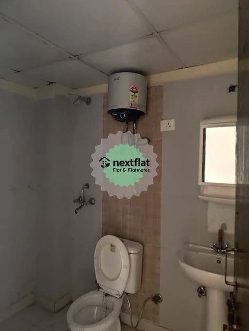 1BHK in Sector 74, Sector 74, Noida - Photo 1