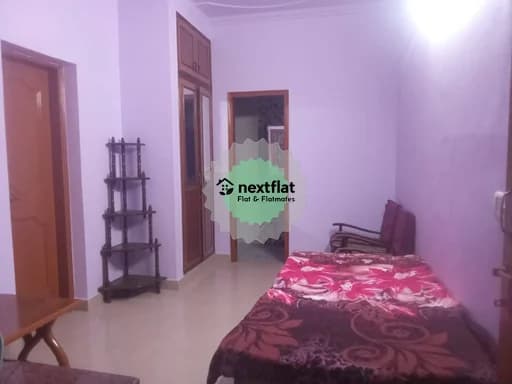 2BHK in Sector 40, Sector 40, Noida - Photo 1
