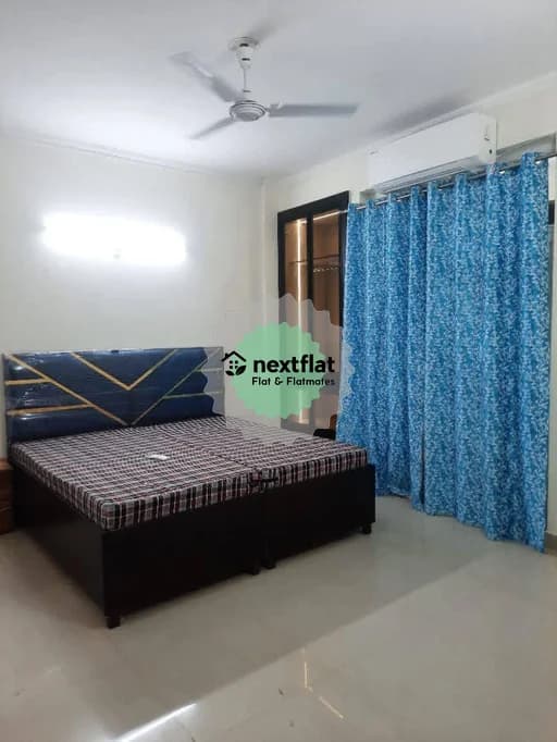 3BHK in Sector 76, Noida, Noida - Photo 1