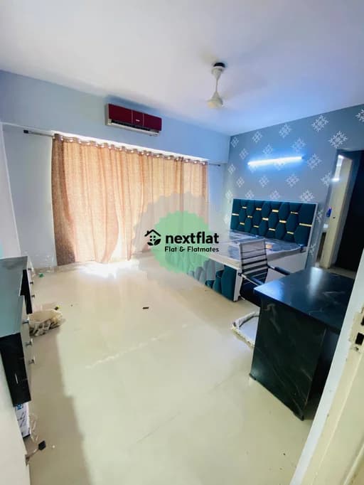 2BHK in Sector 76, Noida, Noida - Photo 1